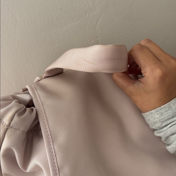 Lululemon Baby Pink Drawstring Backpack - Picture 3 of 14